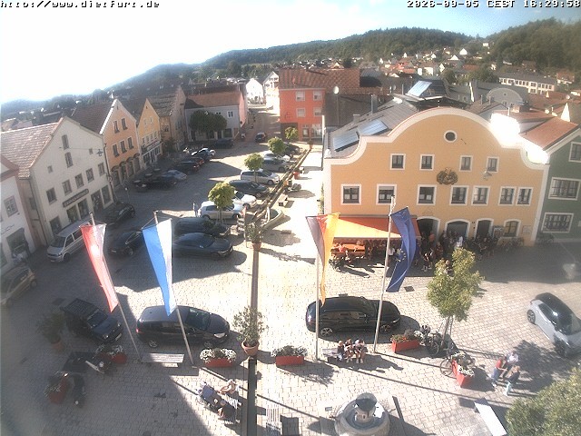 Archived image Webcam View over Dietfurt market square