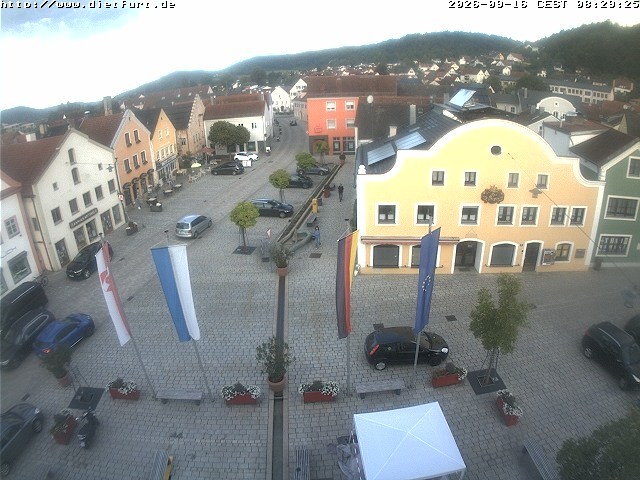 Archived image Webcam View over Dietfurt market square