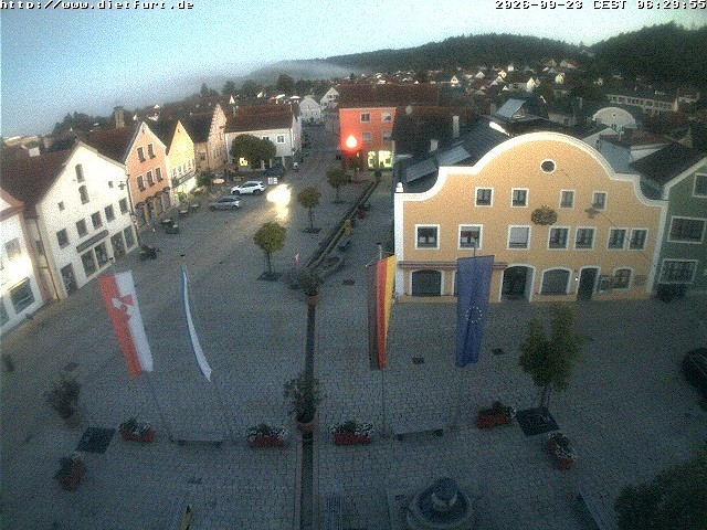 Archived image Webcam View over Dietfurt market square