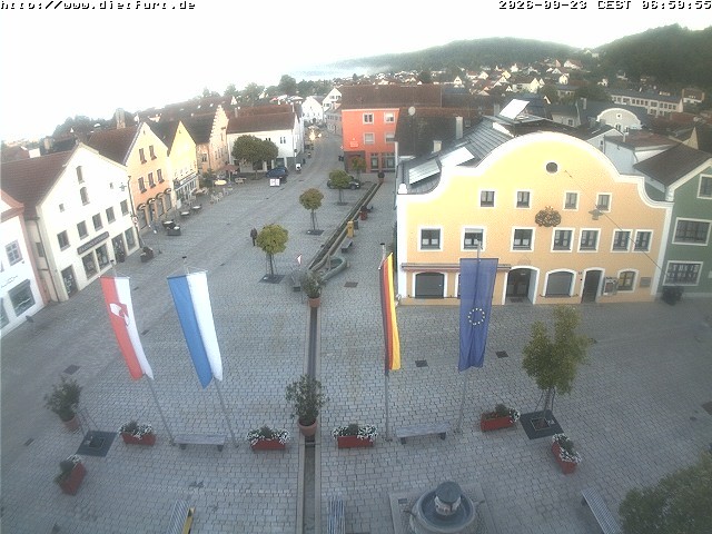 Archived image Webcam View over Dietfurt market square