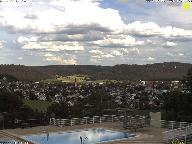 Archived image Webcam View over Dietfurt, Panorama pool