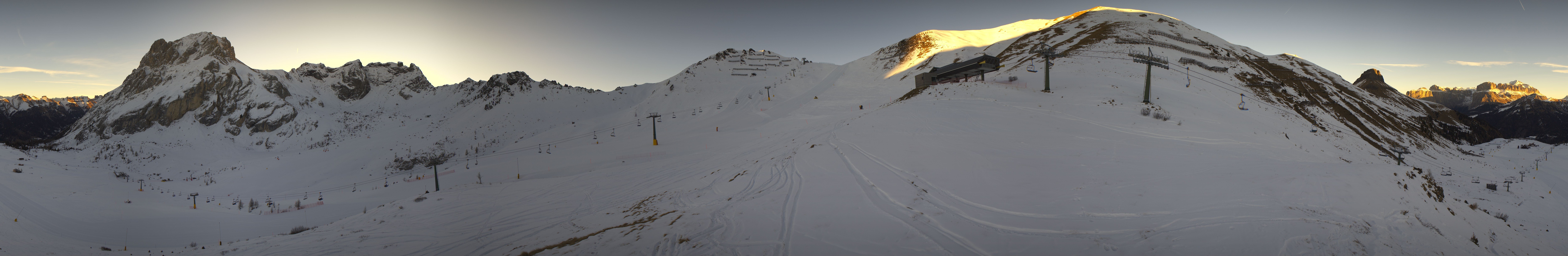 Archiv Foto Webcam Panorama Canazei - Ciampac, Fassatal