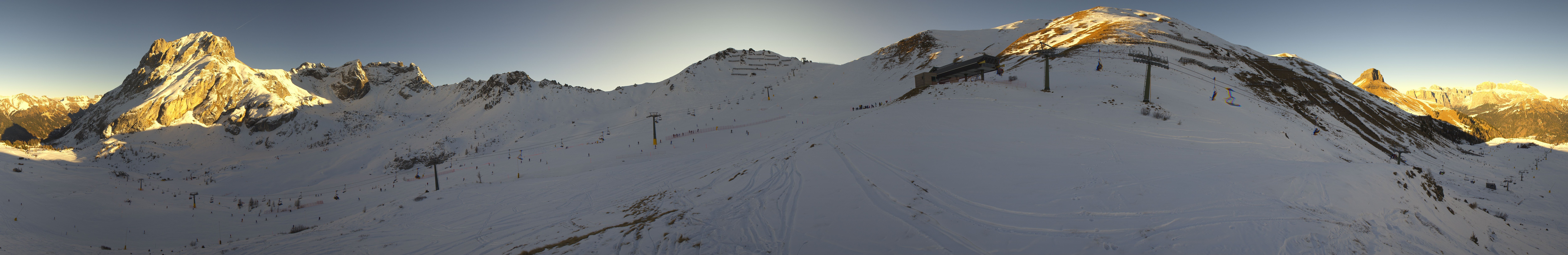 Archiv Foto Webcam Panorama Canazei - Ciampac, Fassatal