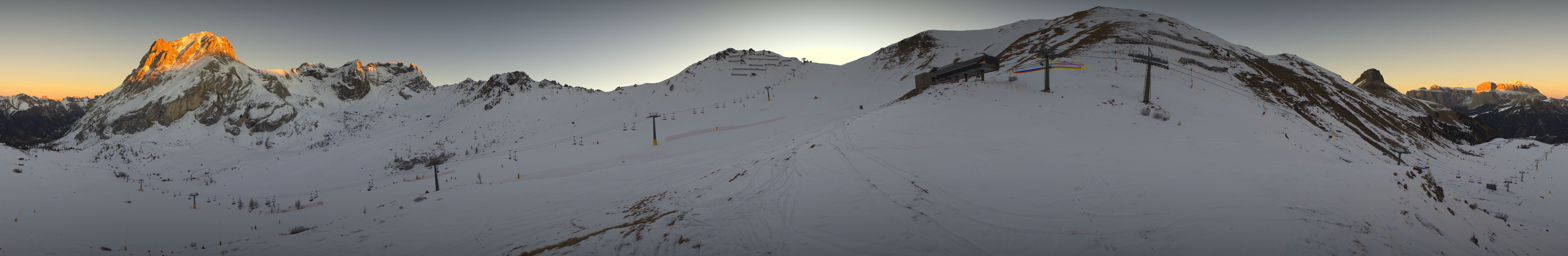 Archiv Foto Webcam Panorama Canazei - Ciampac, Fassatal