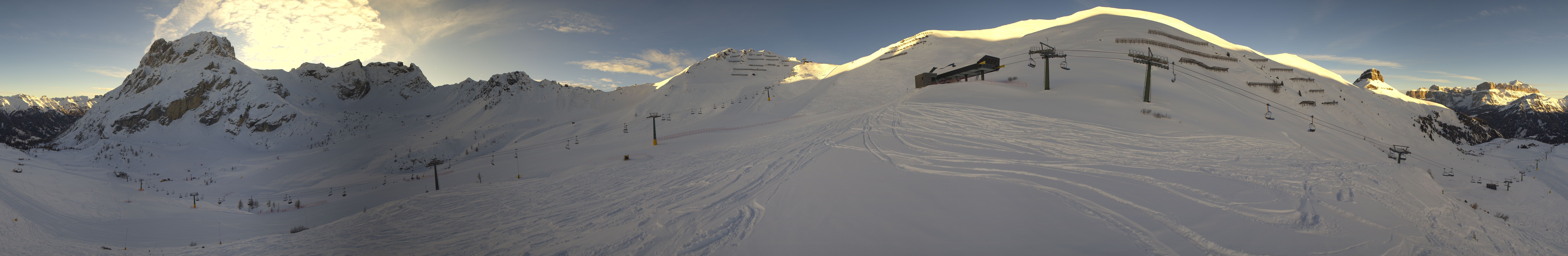 Archiv Foto Webcam Panorama Canazei - Ciampac, Fassatal