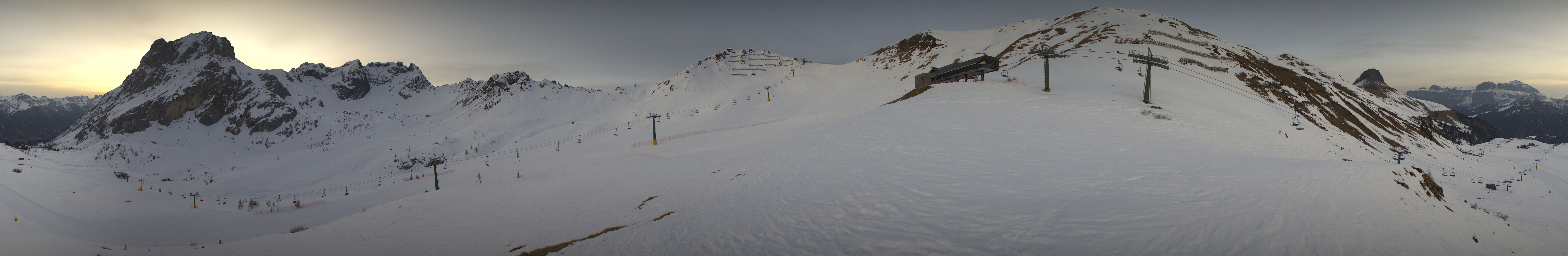 Archiv Foto Webcam Panorama Canazei - Ciampac, Fassatal