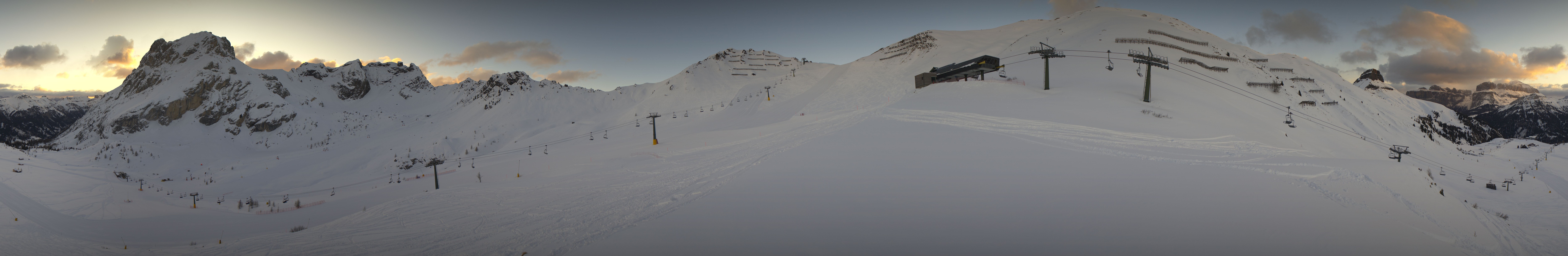 Archiv Foto Webcam Panorama Canazei - Ciampac, Fassatal