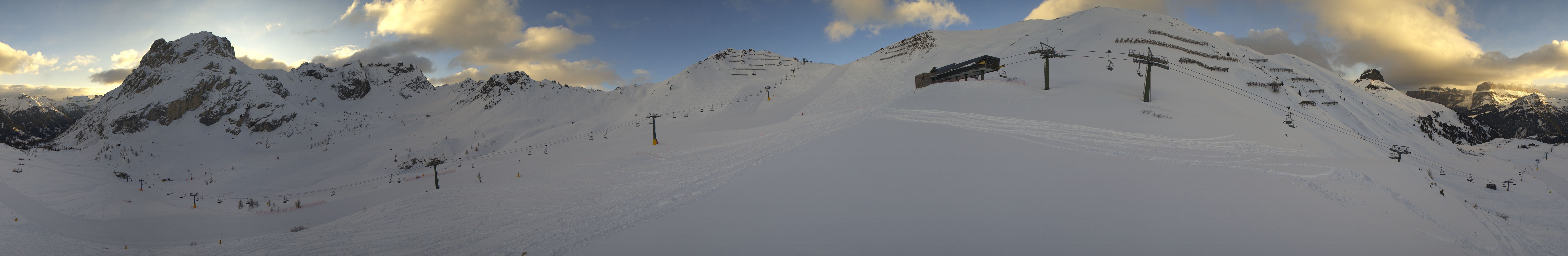 Archiv Foto Webcam Panorama Canazei - Ciampac, Fassatal