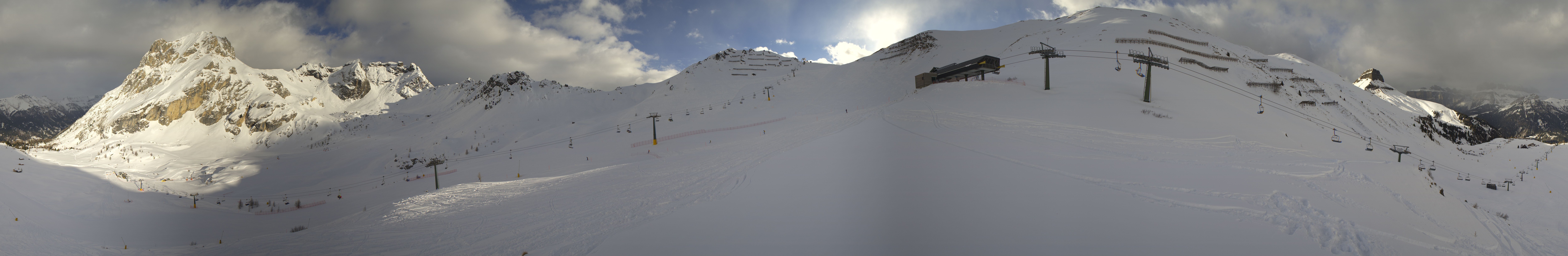 Archiv Foto Webcam Panorama Canazei - Ciampac, Fassatal