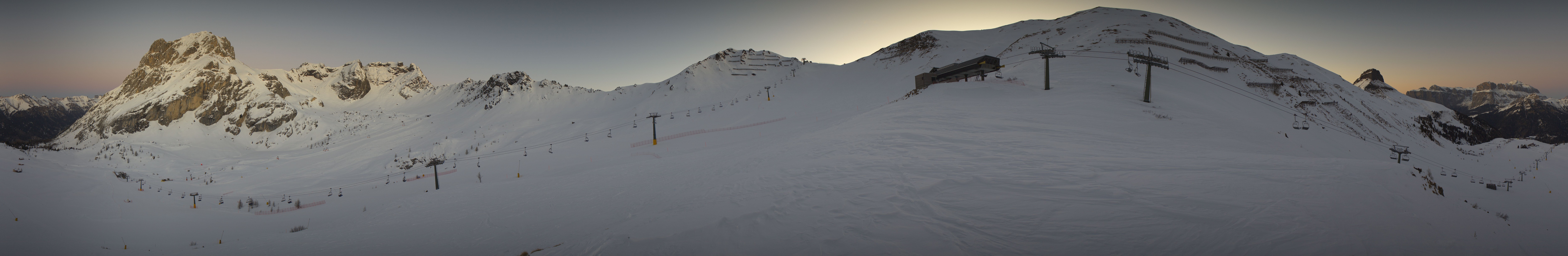 Archiv Foto Webcam Panorama Canazei - Ciampac, Fassatal