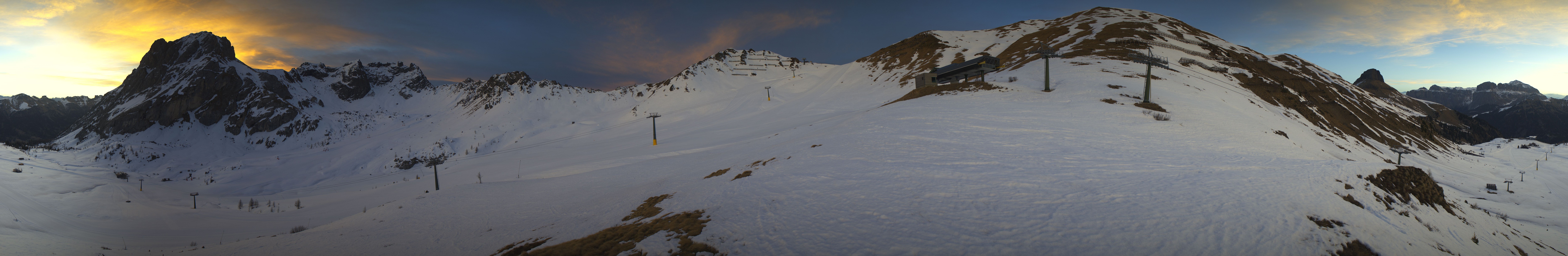 Archiv Foto Webcam Panorama Canazei - Ciampac, Fassatal