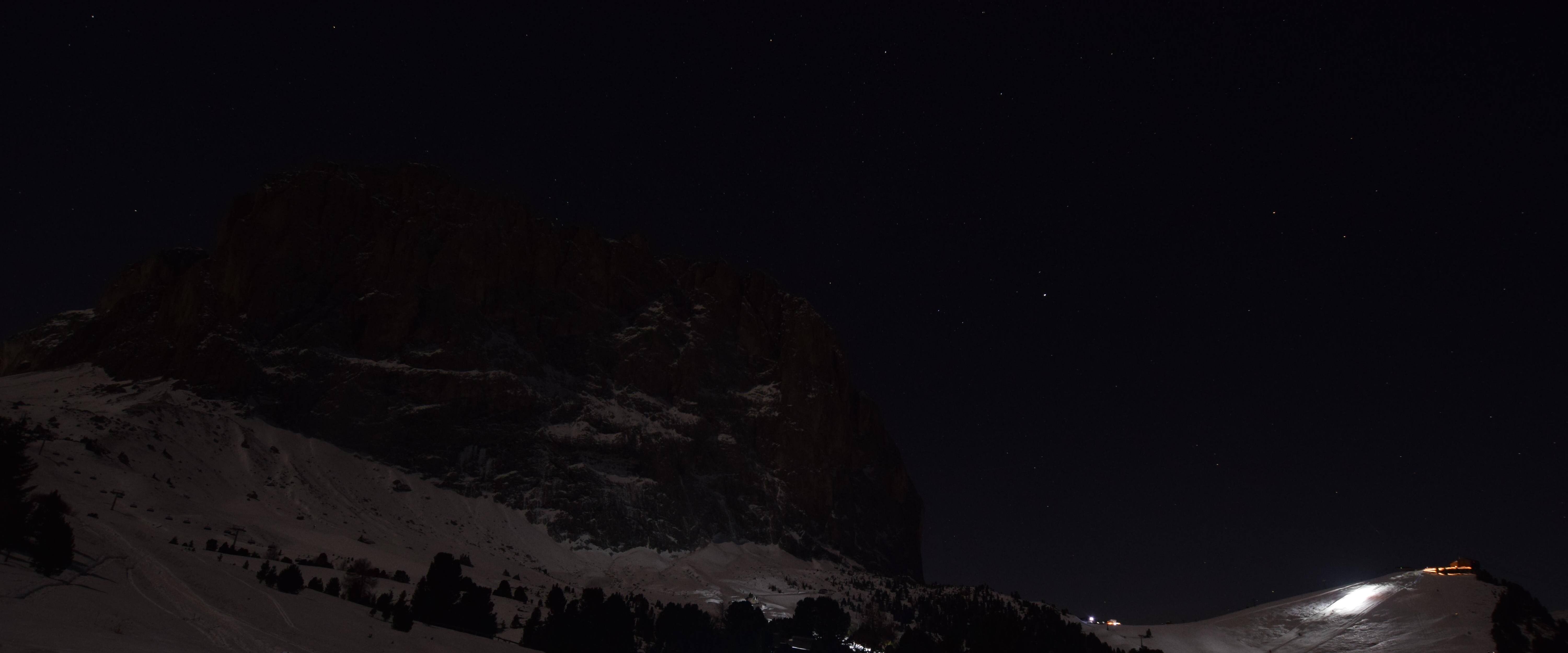 Archiv Foto Webcam Gipfel Langkofel, Berghotel Piz Seteur