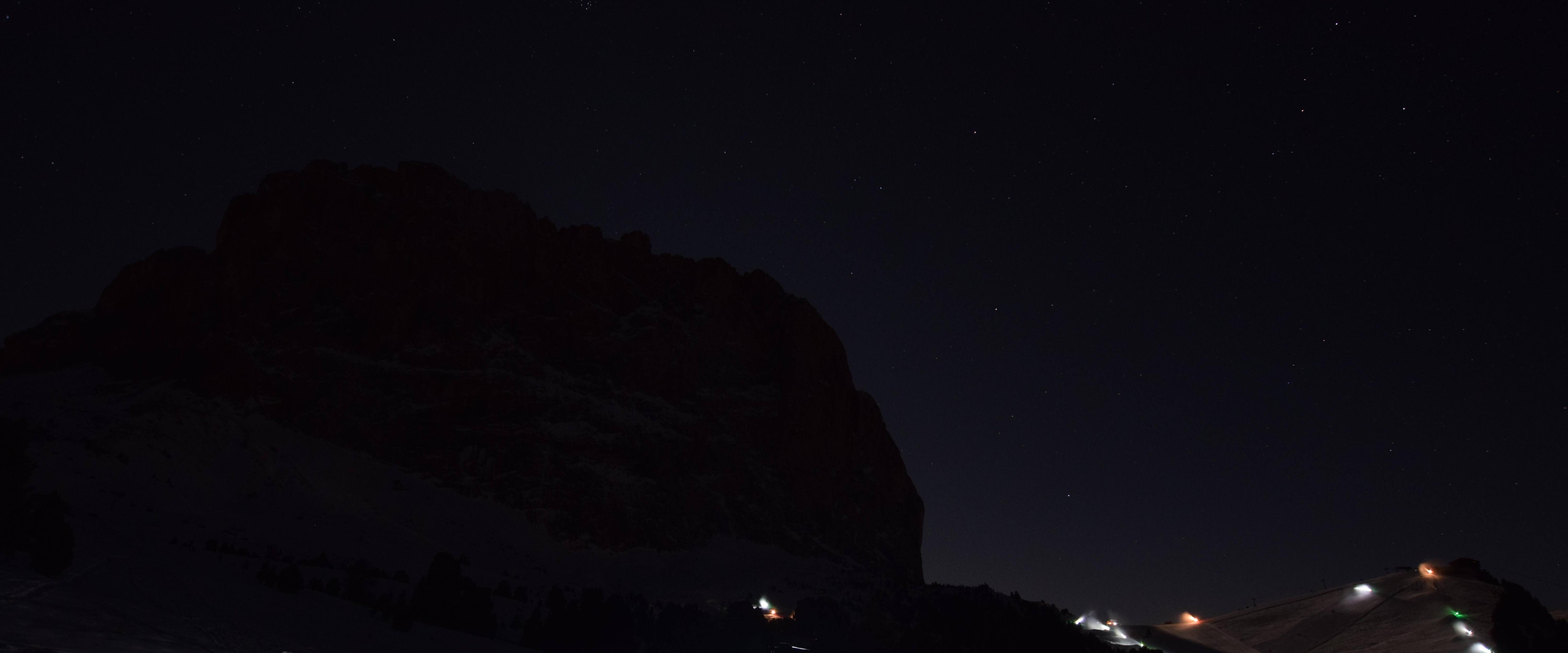 Archiv Foto Webcam Gipfel Langkofel, Berghotel Piz Seteur