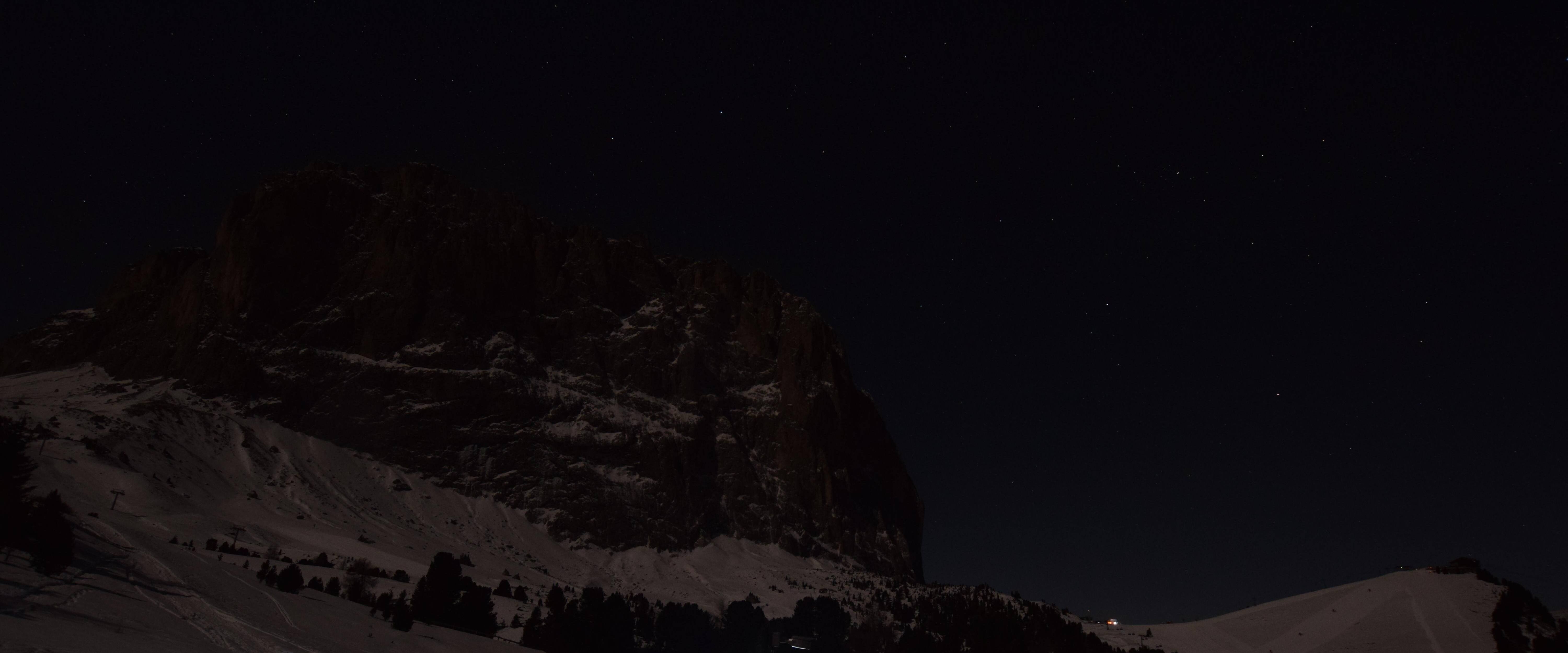 Archiv Foto Webcam Gipfel Langkofel, Berghotel Piz Seteur