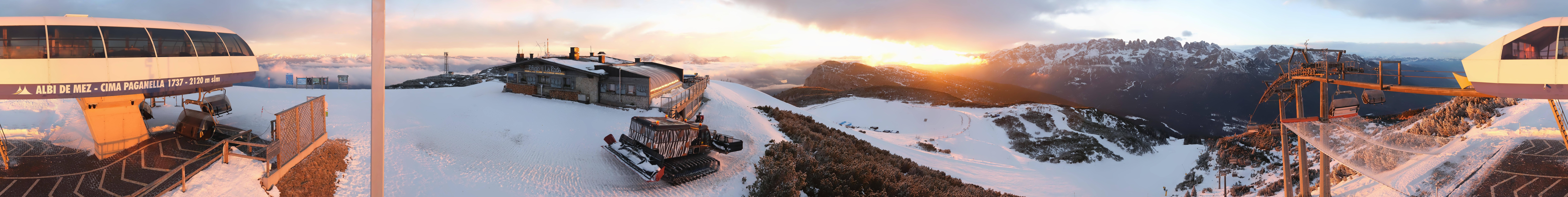 Archiv Foto Webcam Paganella Bergpanorama