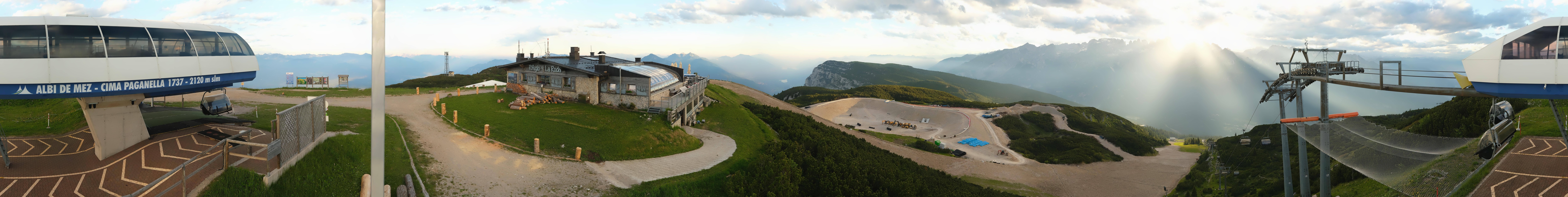 Archiv Foto Webcam Paganella Bergpanorama