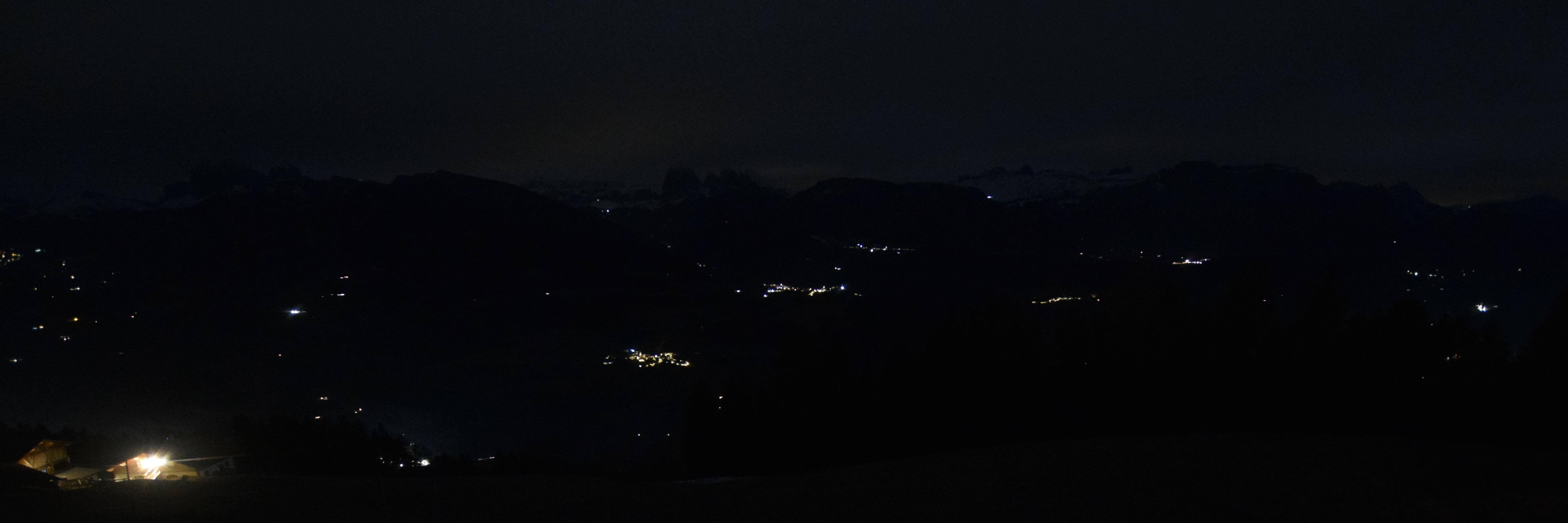 Archiv Foto Webcam Panoramablick Dolomiten