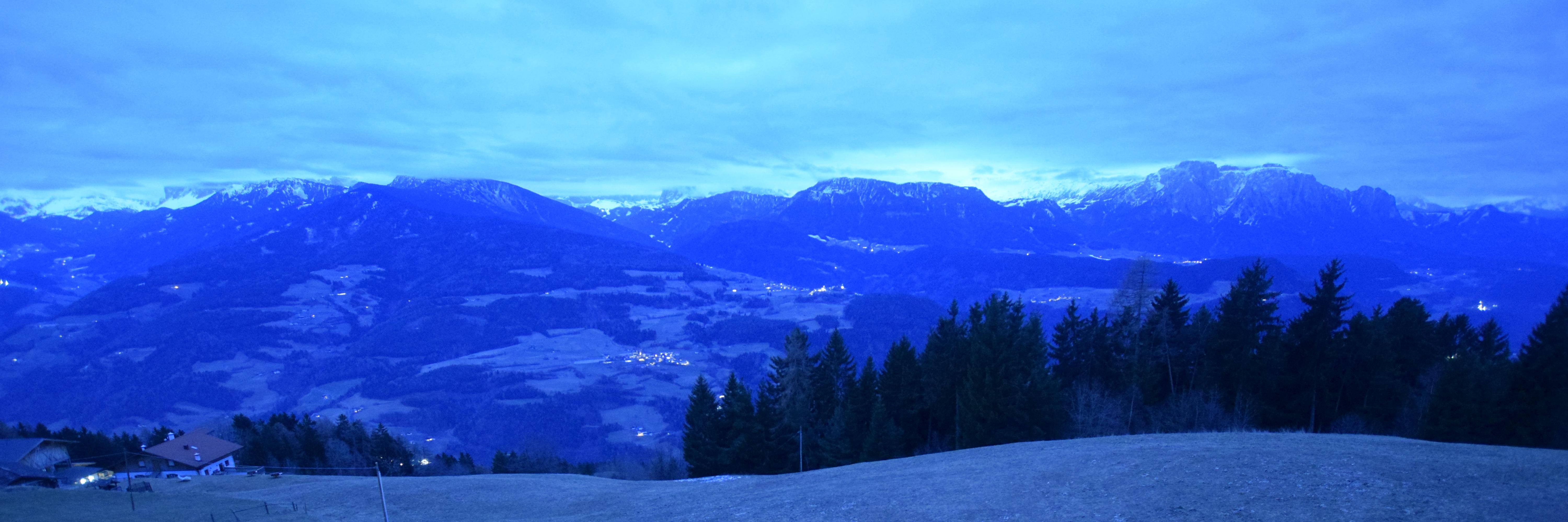 Archiv Foto Webcam Panoramablick Dolomiten