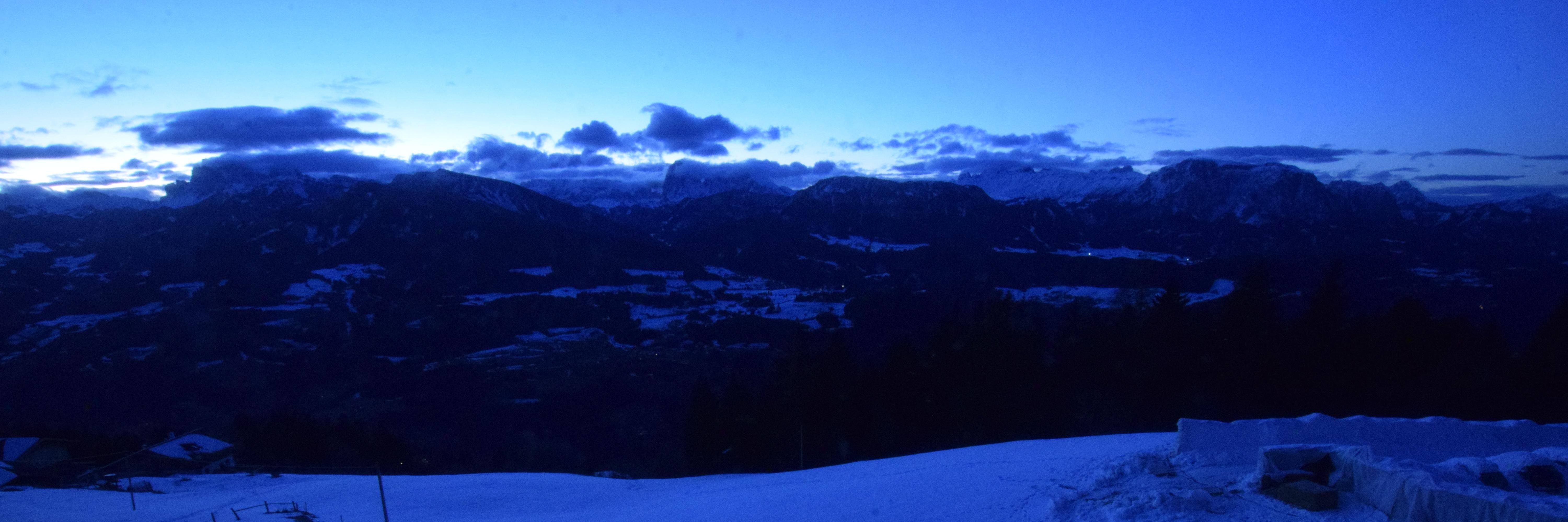 Archiv Foto Webcam Panoramablick Dolomiten