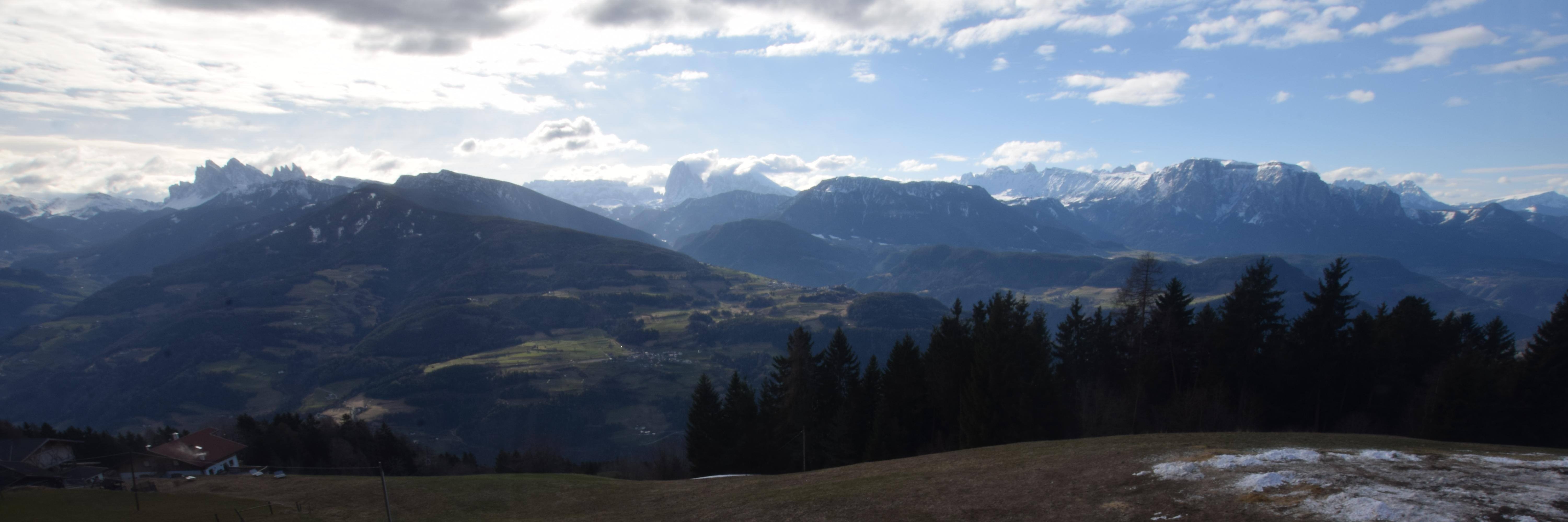 Archiv Foto Webcam Panoramablick Dolomiten