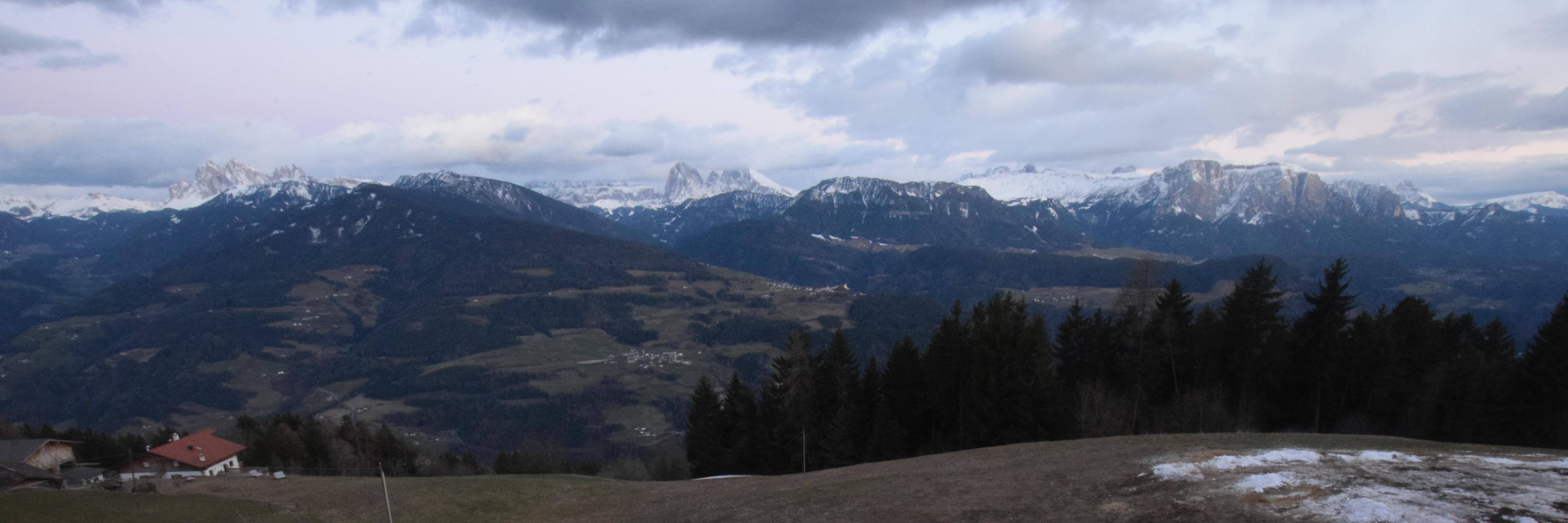 Archiv Foto Webcam Panoramablick Dolomiten