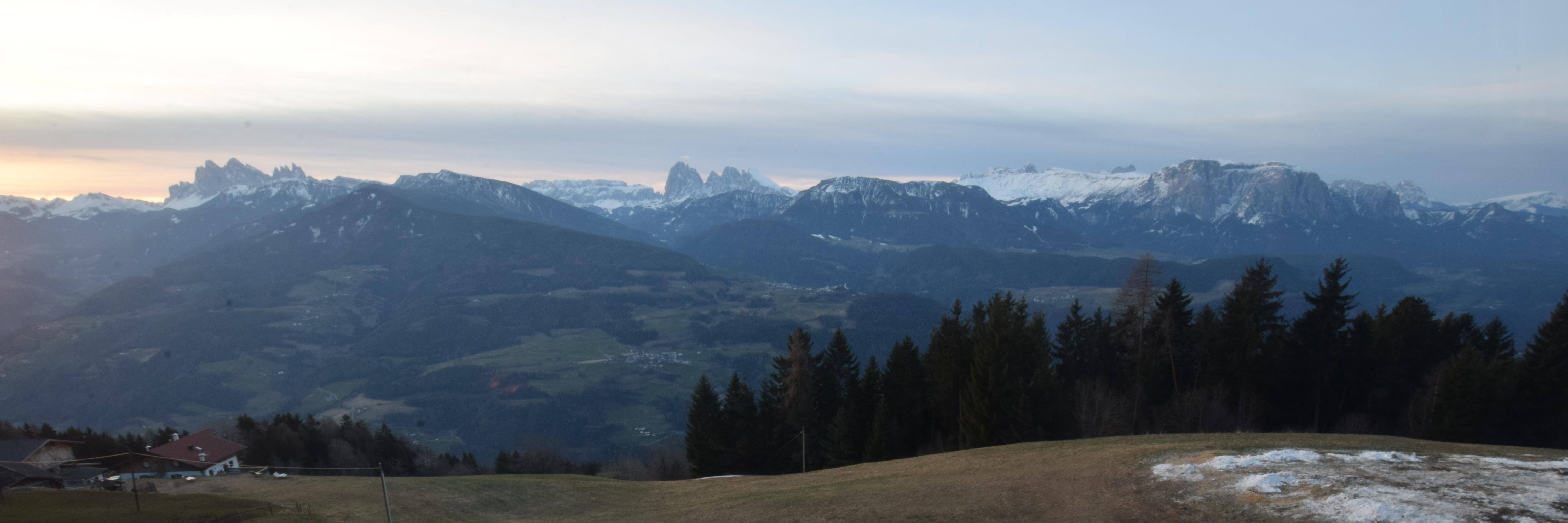 Archiv Foto Webcam Panoramablick Dolomiten