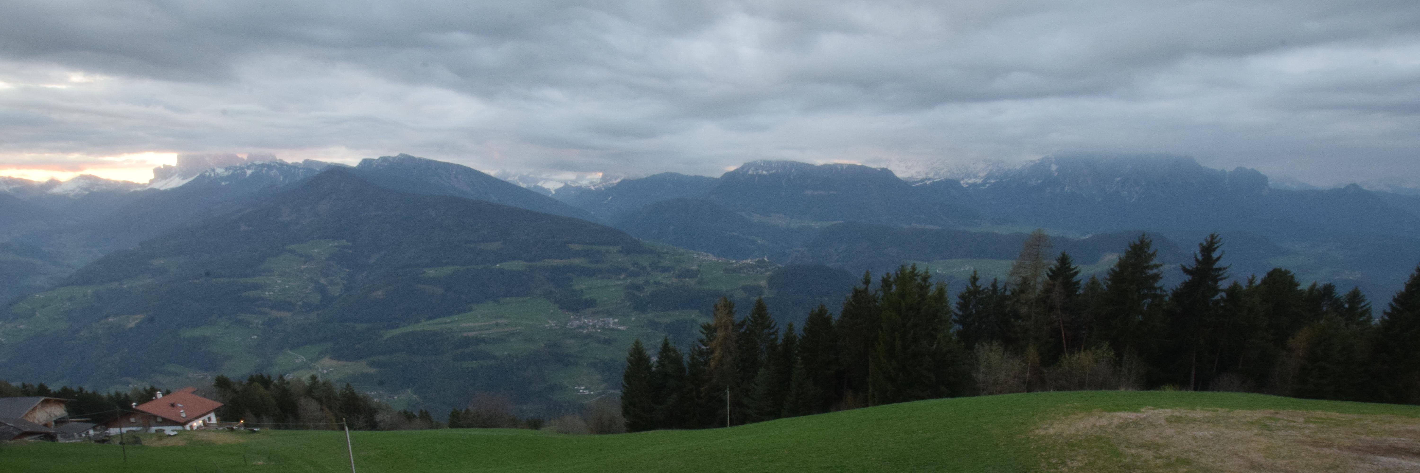 Archiv Foto Webcam Panoramablick Dolomiten