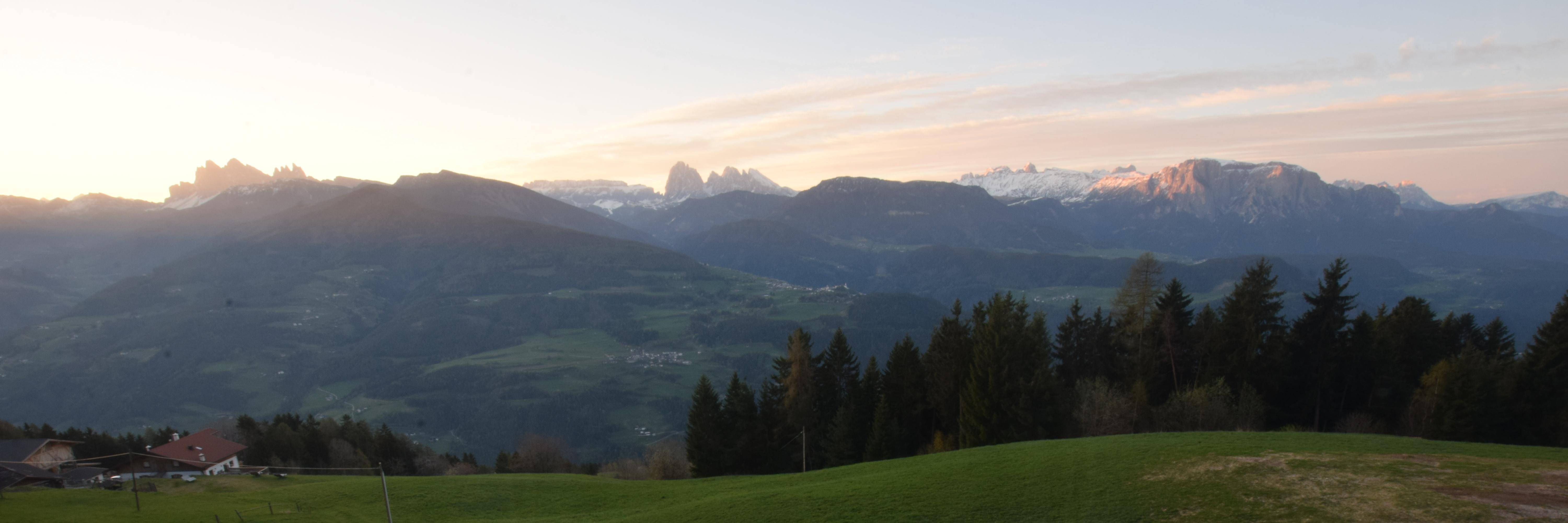 Archiv Foto Webcam Panoramablick Dolomiten