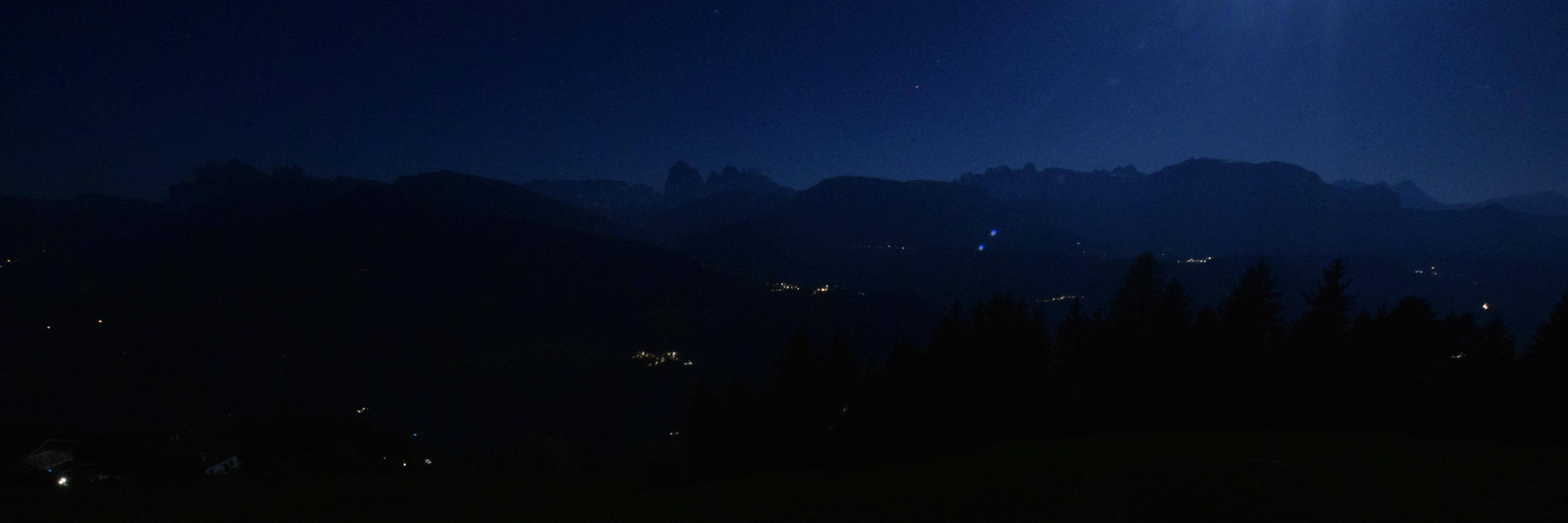 Archiv Foto Webcam Panoramablick Dolomiten