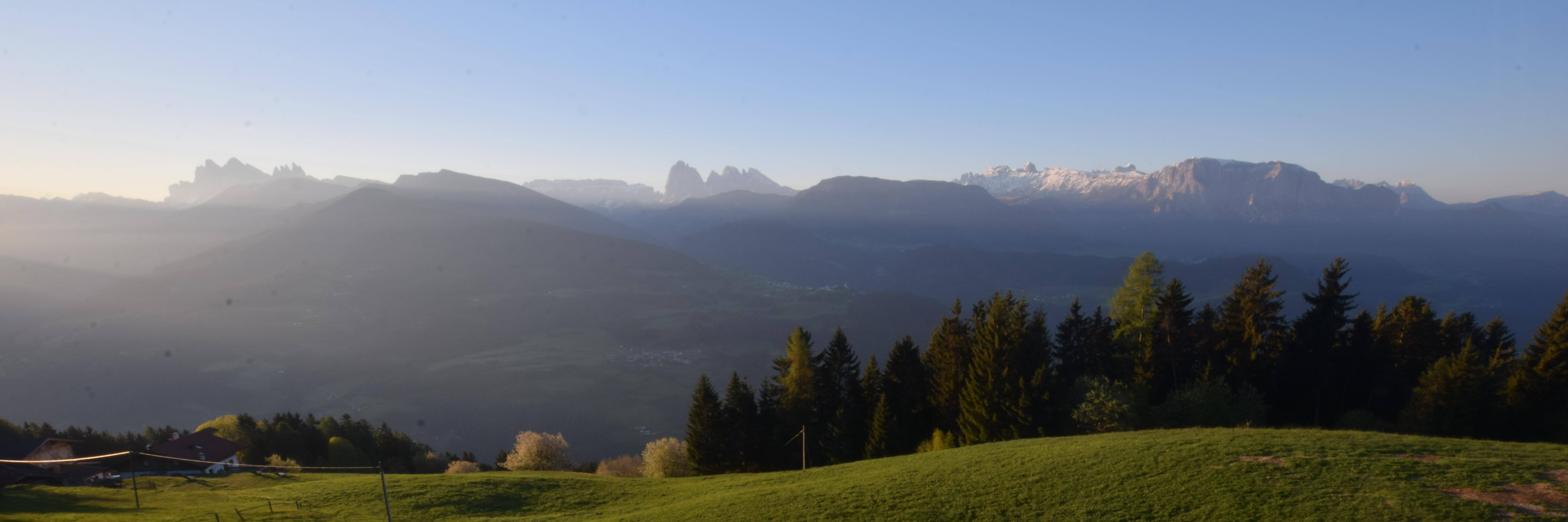 Archiv Foto Webcam Panoramablick Dolomiten