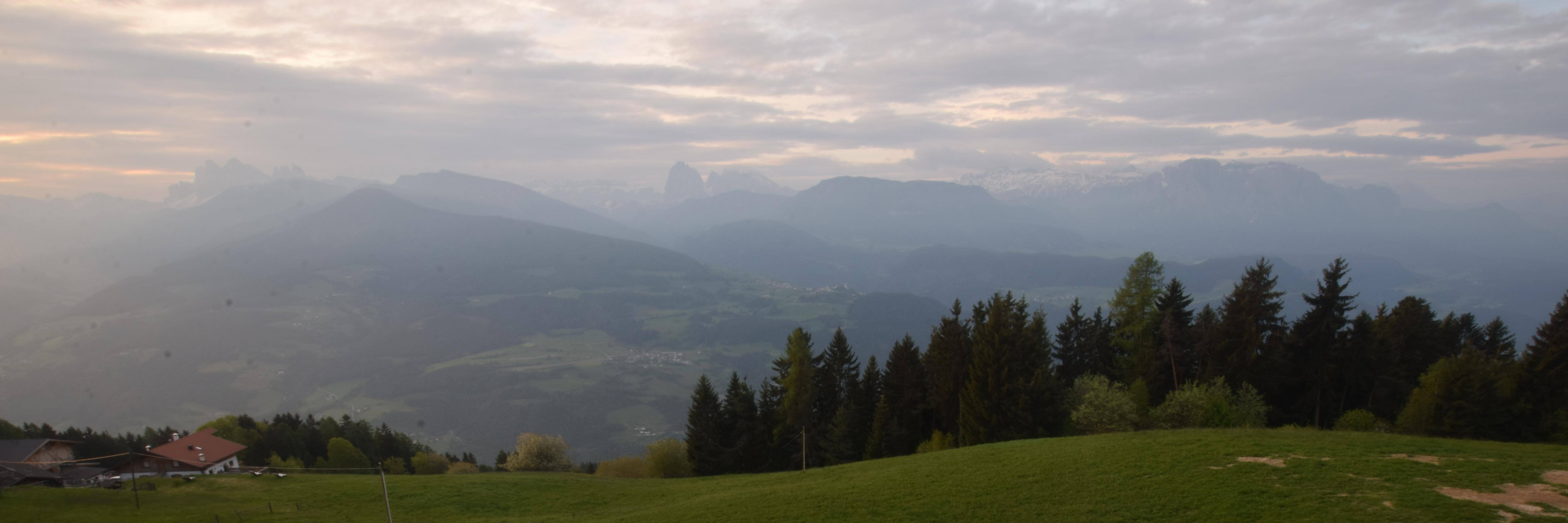 Archiv Foto Webcam Panoramablick Dolomiten