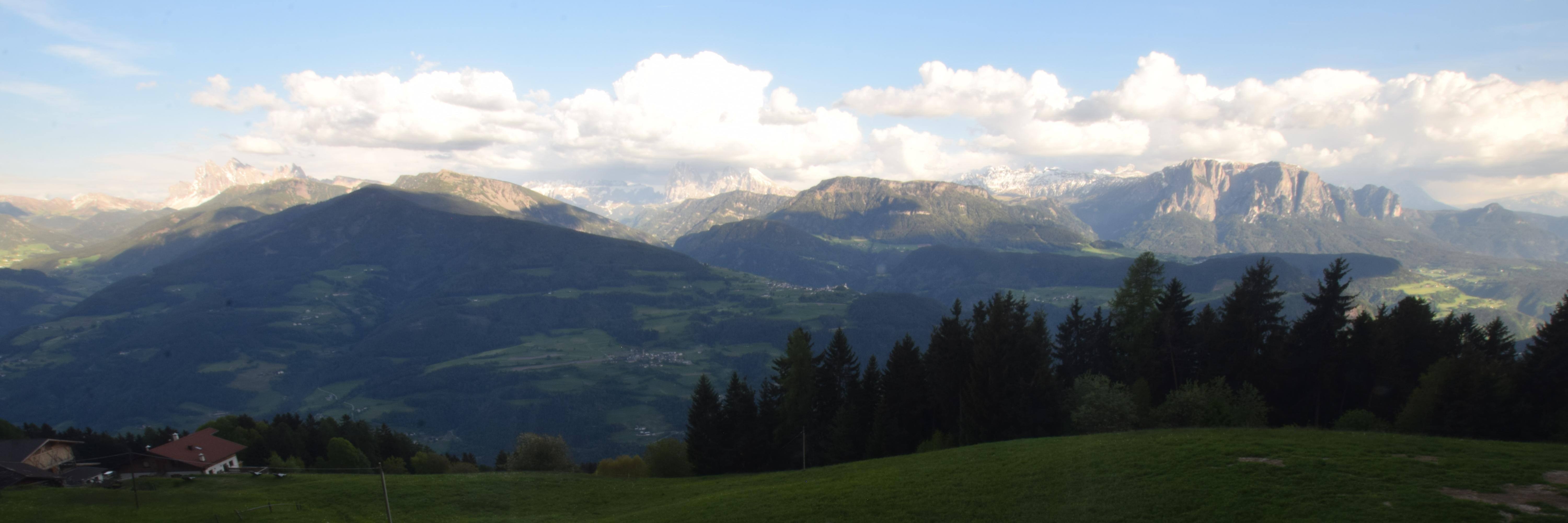 Archiv Foto Webcam Panoramablick Dolomiten