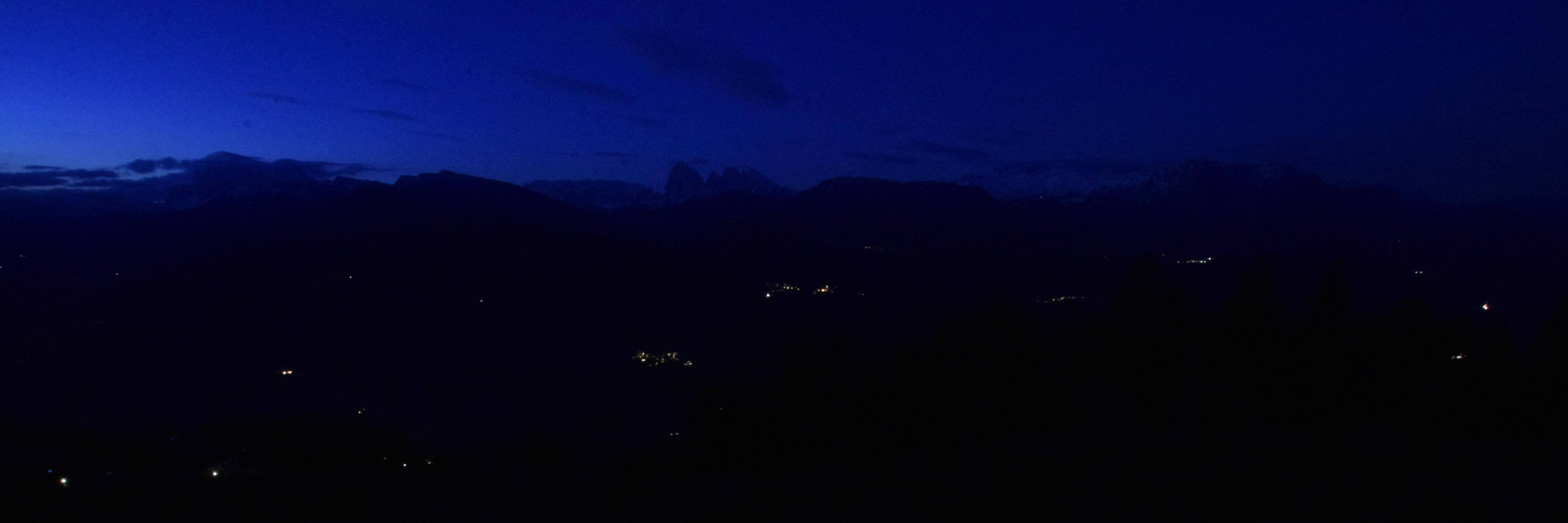 Archiv Foto Webcam Panoramablick Dolomiten