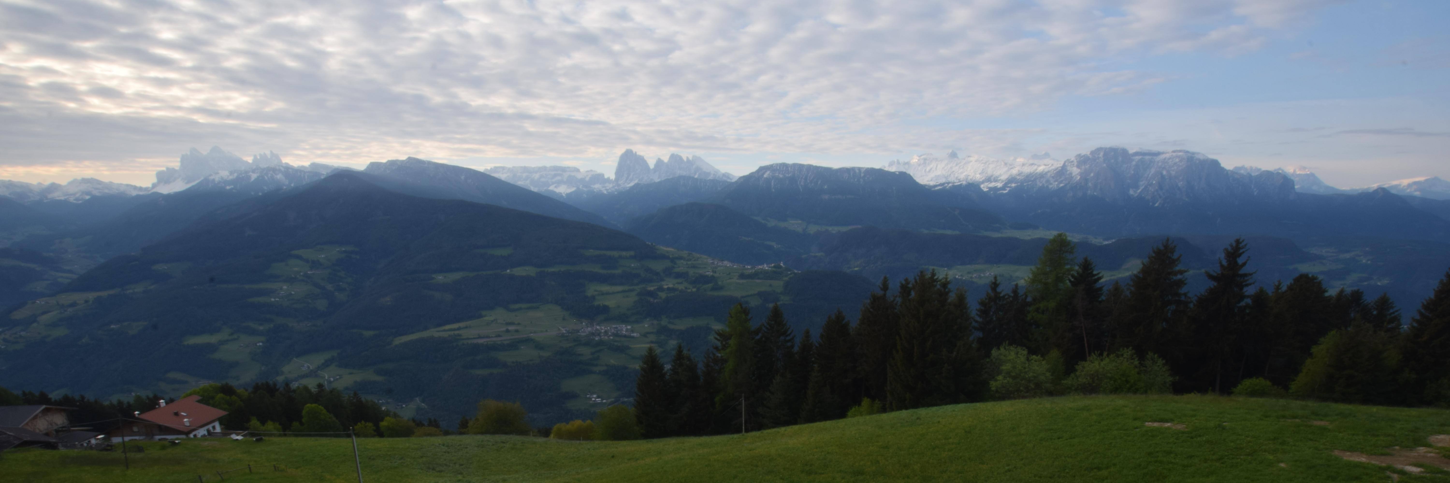 Archiv Foto Webcam Panoramablick Dolomiten