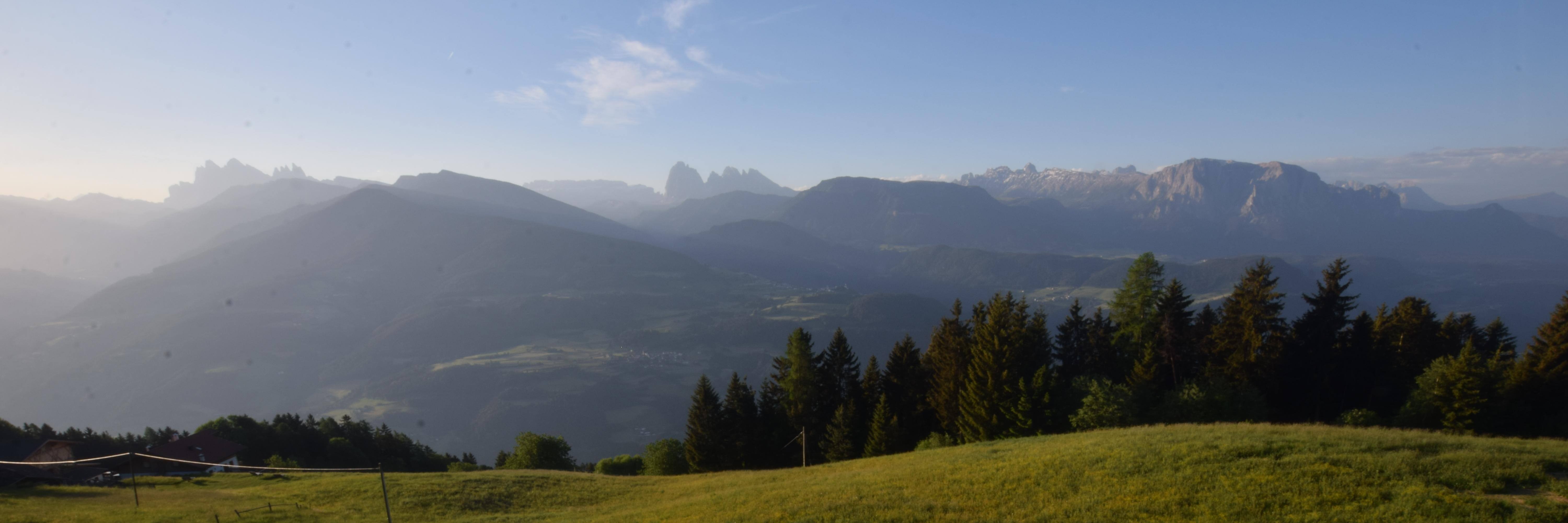 Archiv Foto Webcam Panoramablick Dolomiten