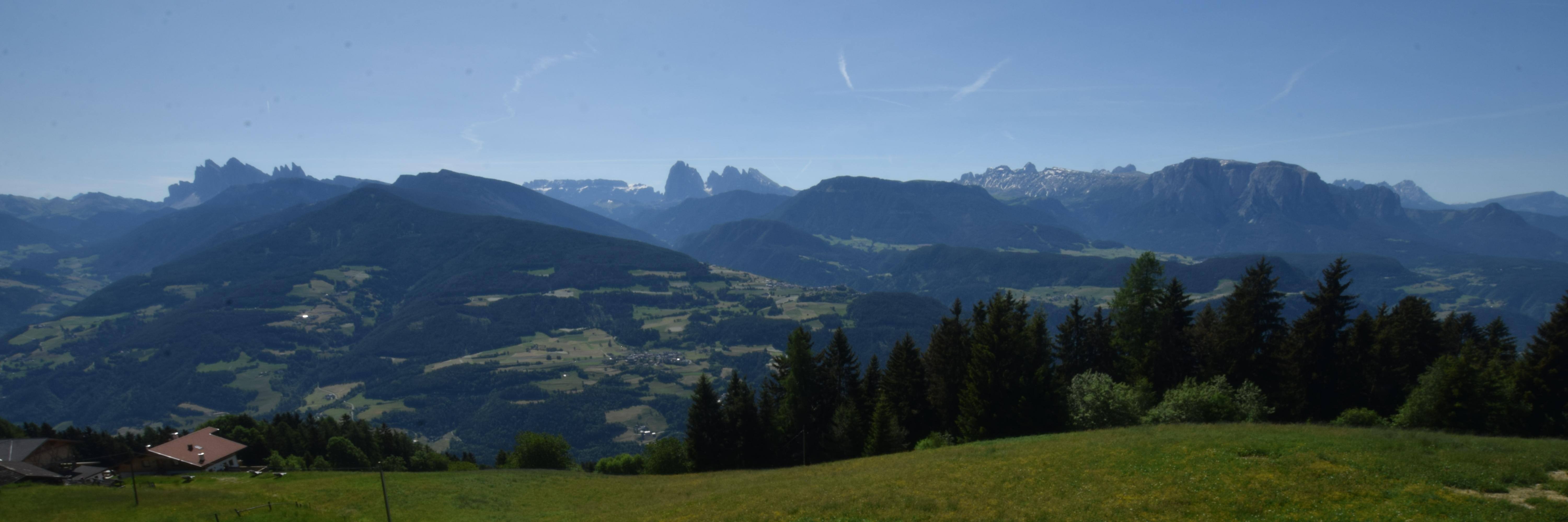 Archiv Foto Webcam Panoramablick Dolomiten