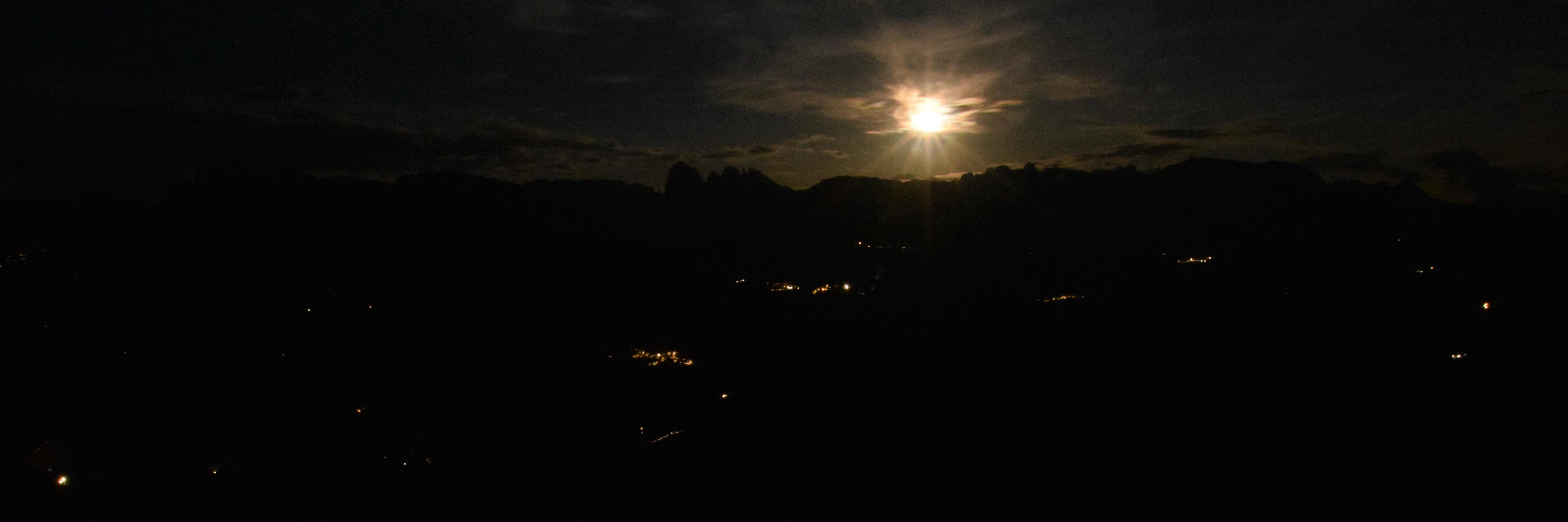 Archiv Foto Webcam Panoramablick Dolomiten