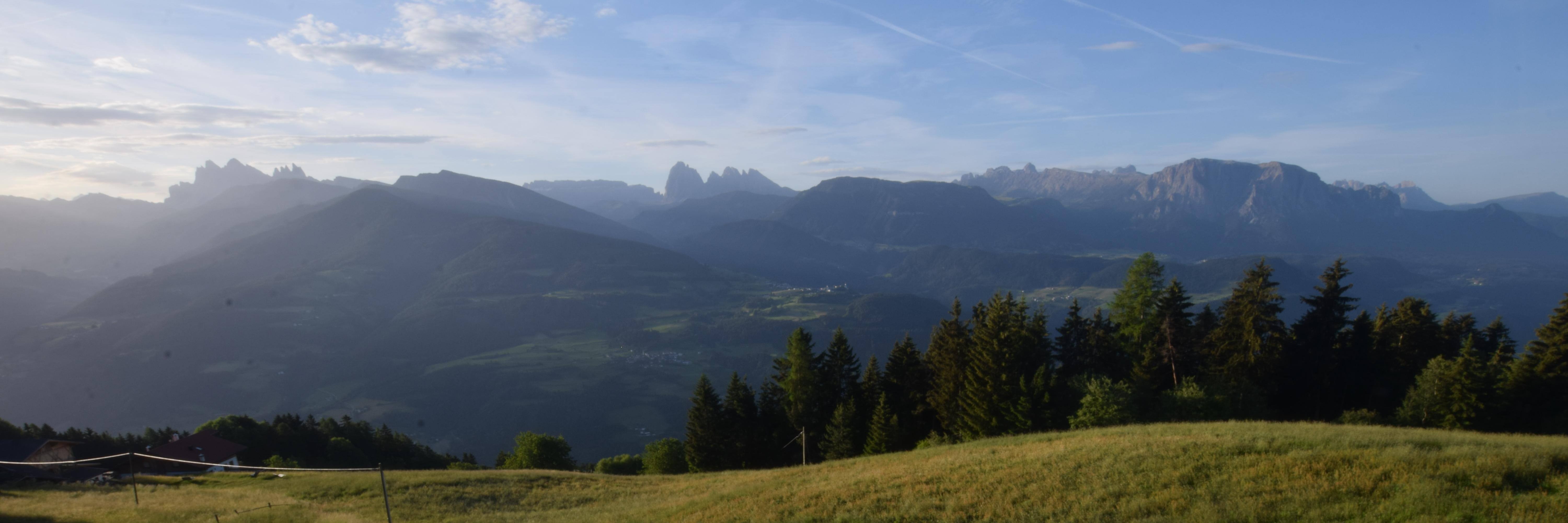 Archiv Foto Webcam Panoramablick Dolomiten