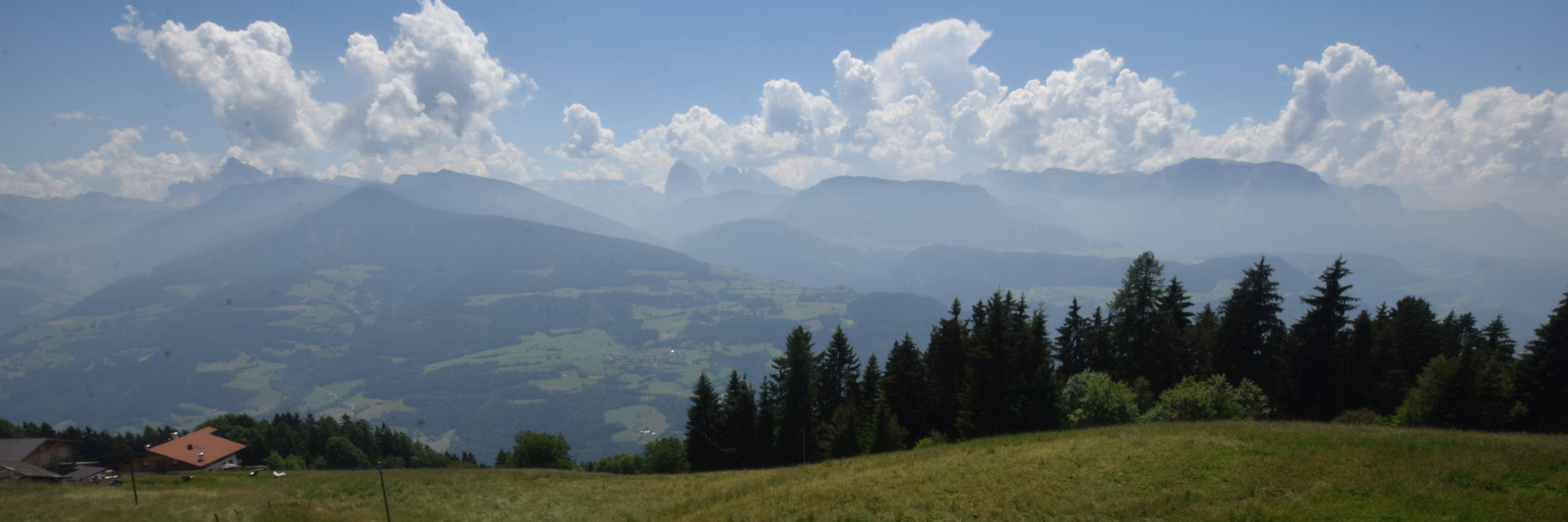 Archiv Foto Webcam Panoramablick Dolomiten