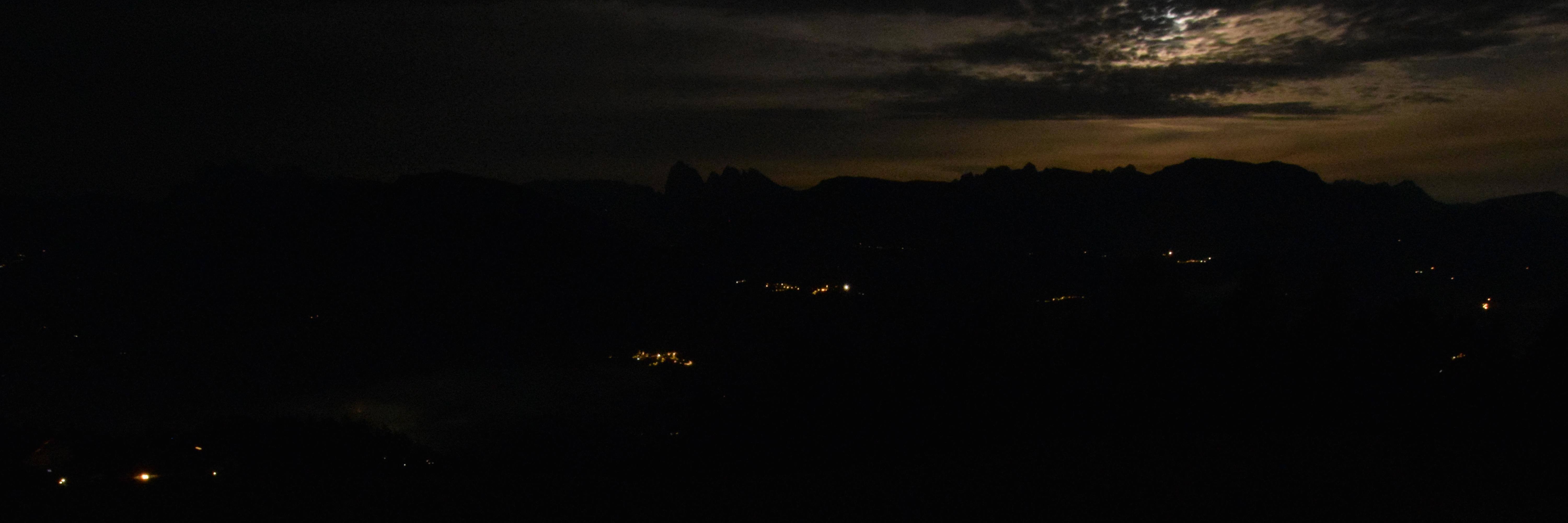 Archiv Foto Webcam Panoramablick Dolomiten