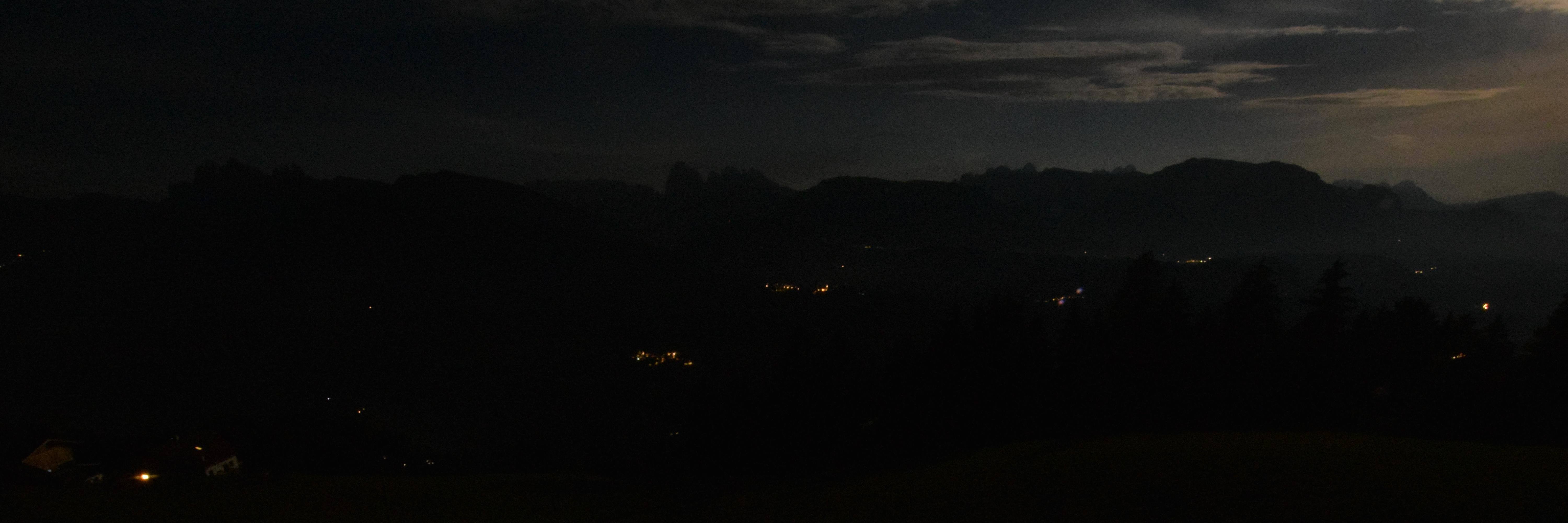 Archiv Foto Webcam Panoramablick Dolomiten