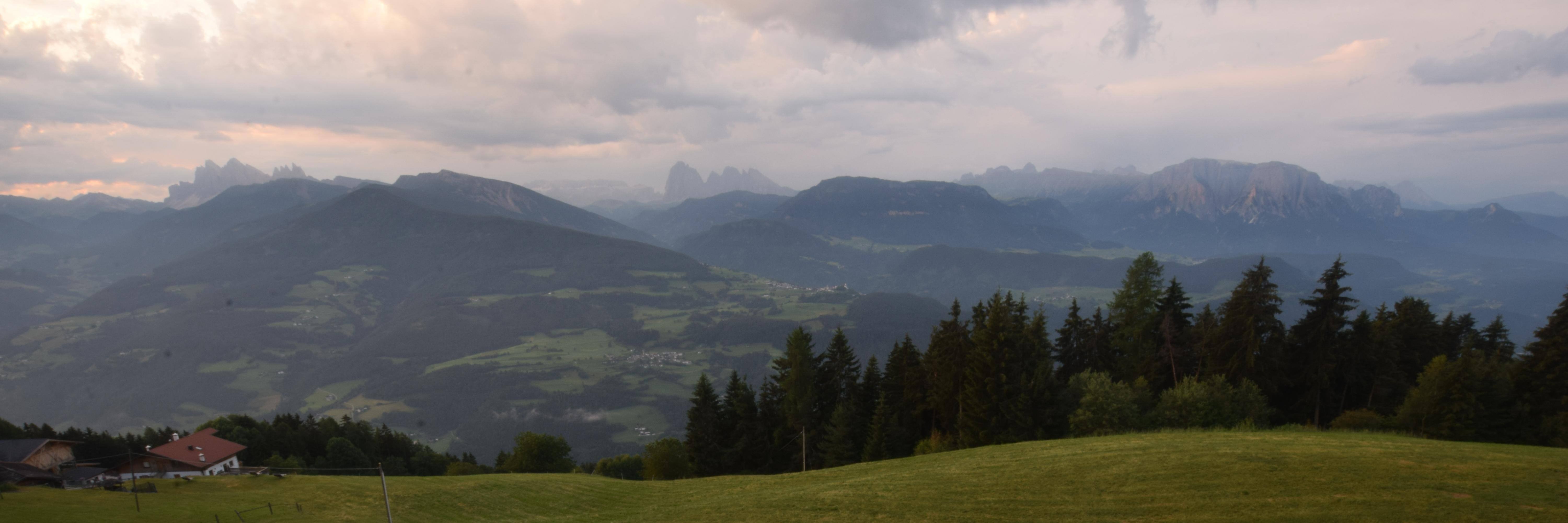 Archiv Foto Webcam Panoramablick Dolomiten