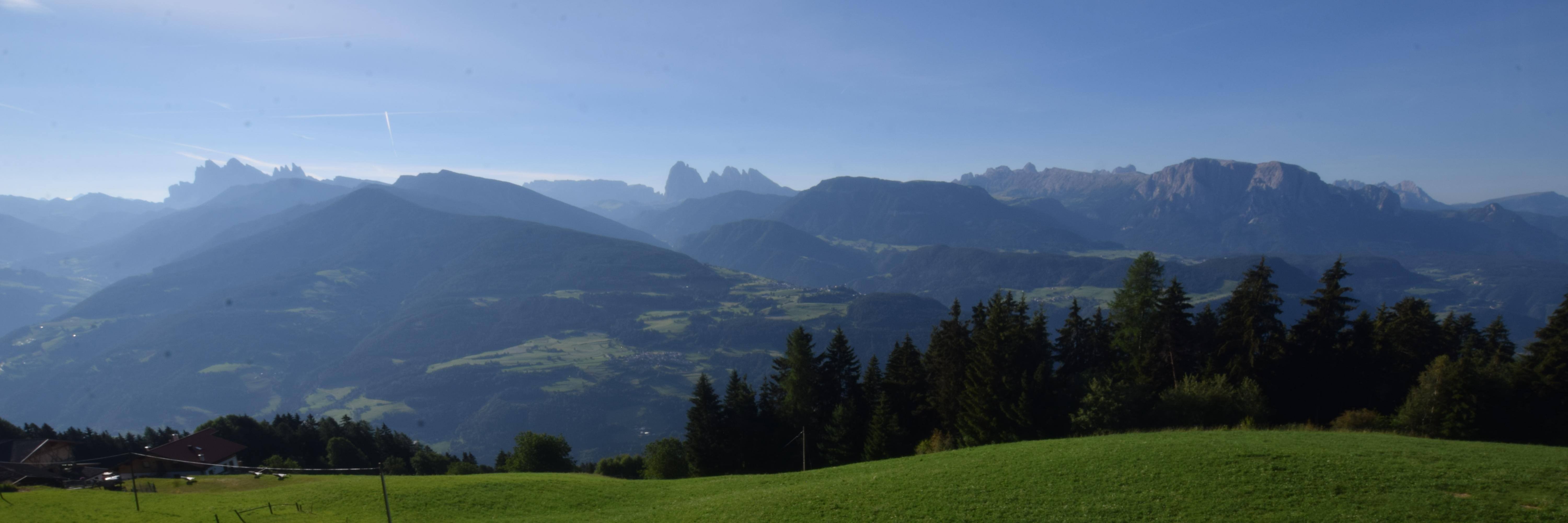 Archiv Foto Webcam Panoramablick Dolomiten