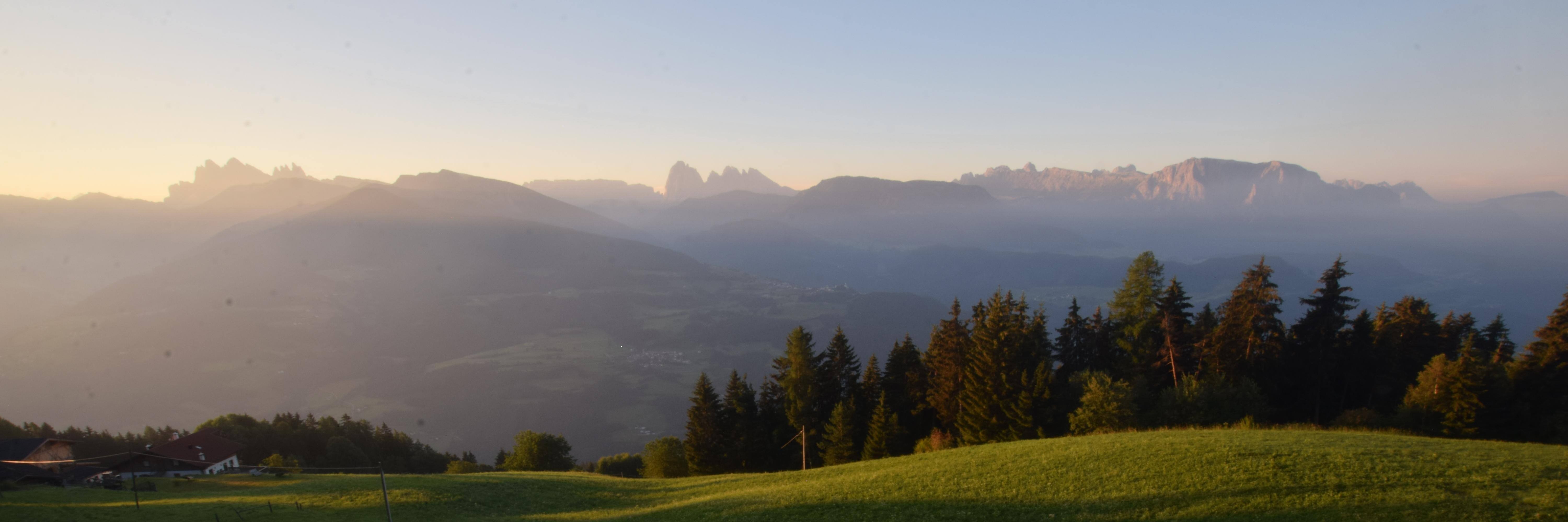Archiv Foto Webcam Panoramablick Dolomiten