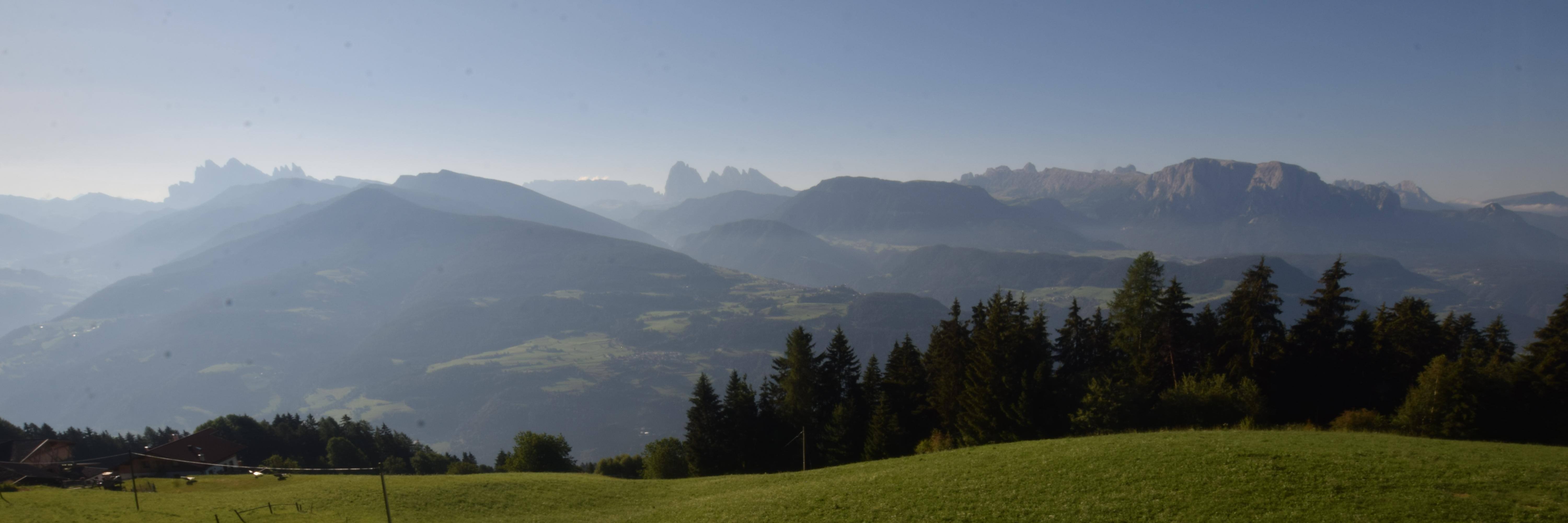 Archiv Foto Webcam Panoramablick Dolomiten