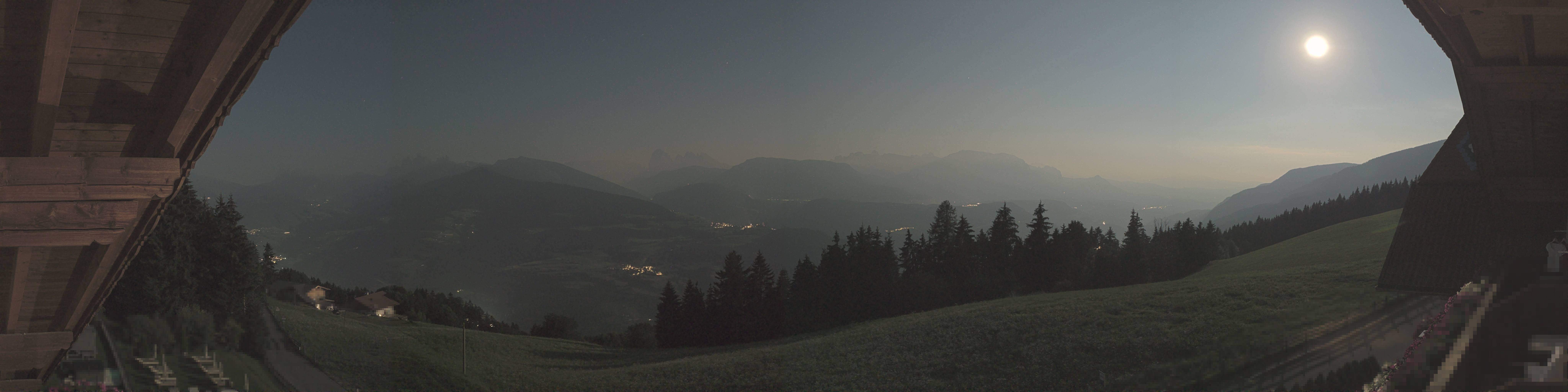 Archiv Foto Webcam Panoramablick Dolomiten
