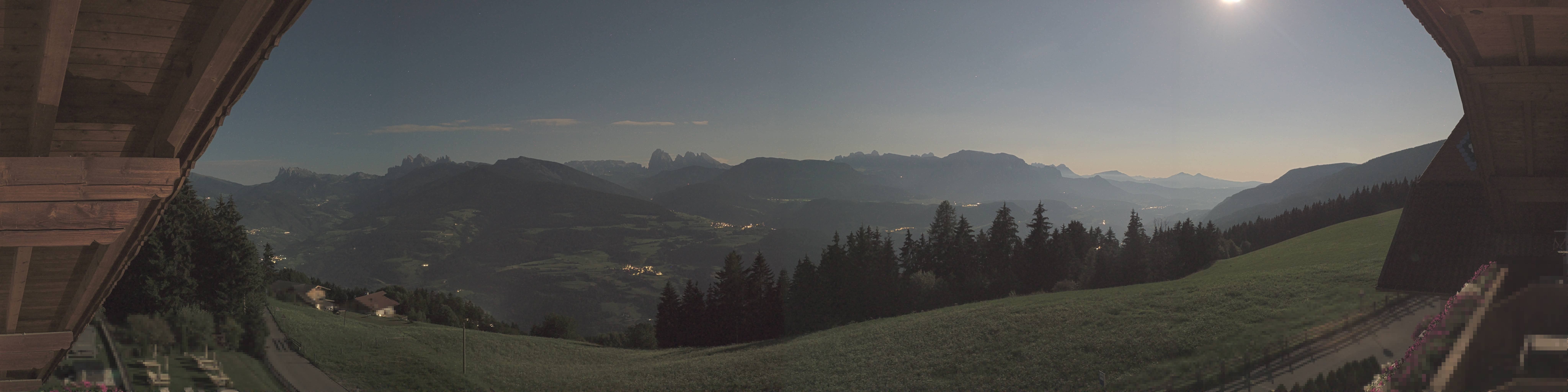Archiv Foto Webcam Panoramablick Dolomiten