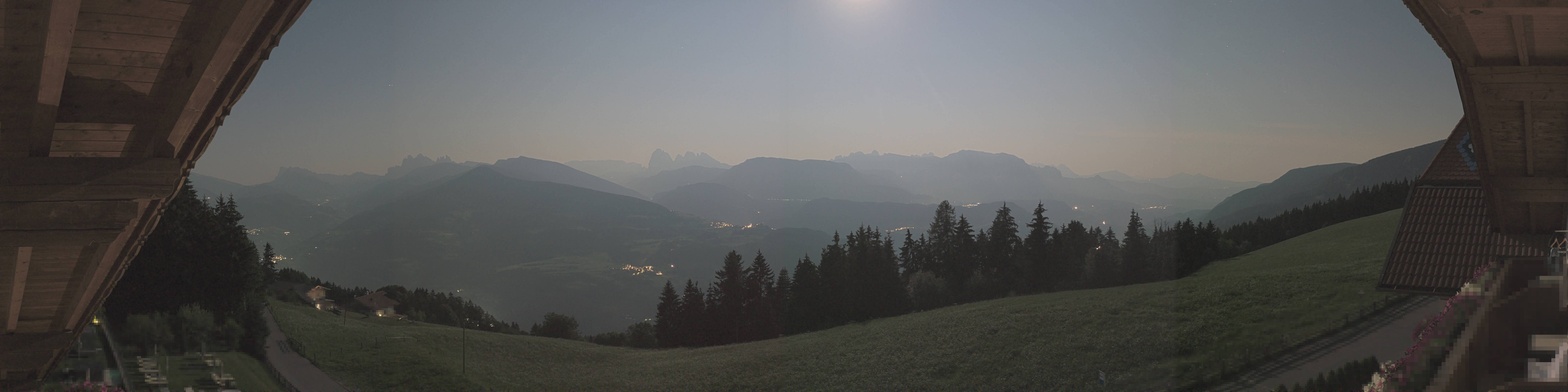 Archived image Webcam Panoramic view Dolomites