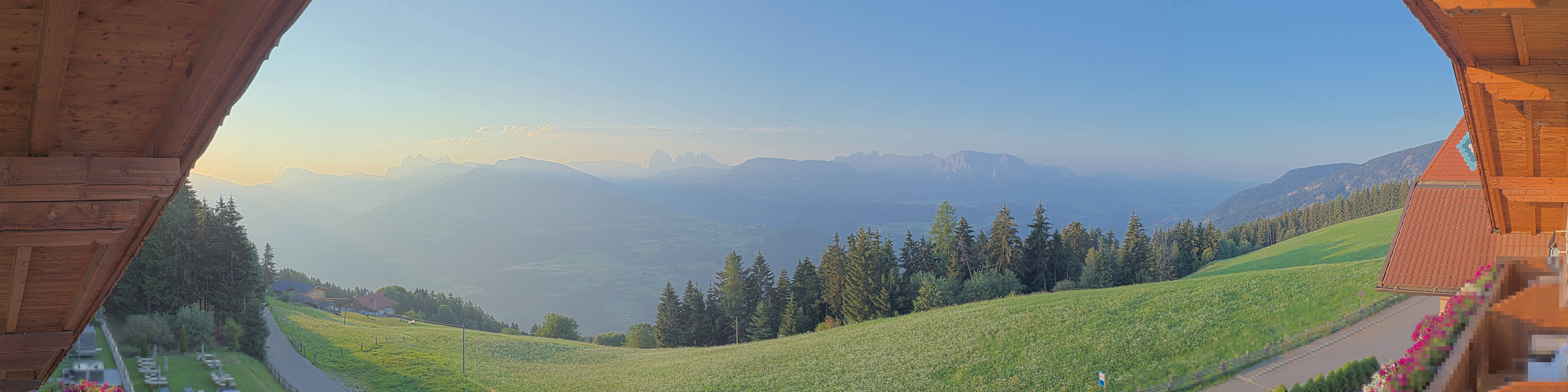 Archived image Webcam Panoramic view Dolomites