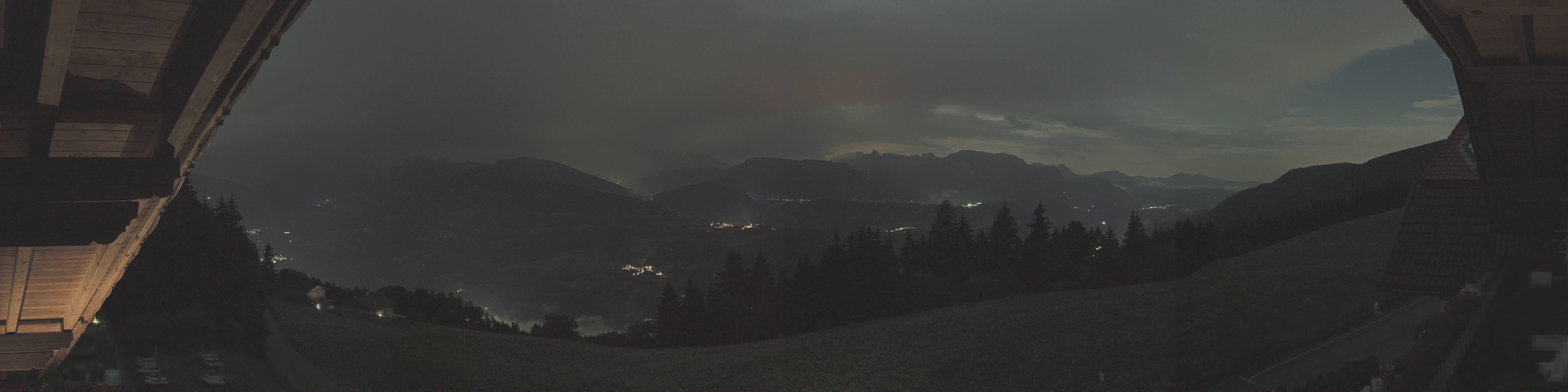 Archiv Foto Webcam Panoramablick Dolomiten